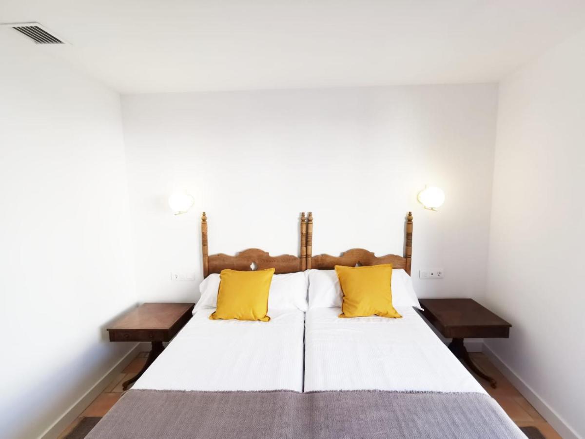 Apartamentos Tres Llaves Palacio De Vela De Los Cobos Úbeda Exterior foto